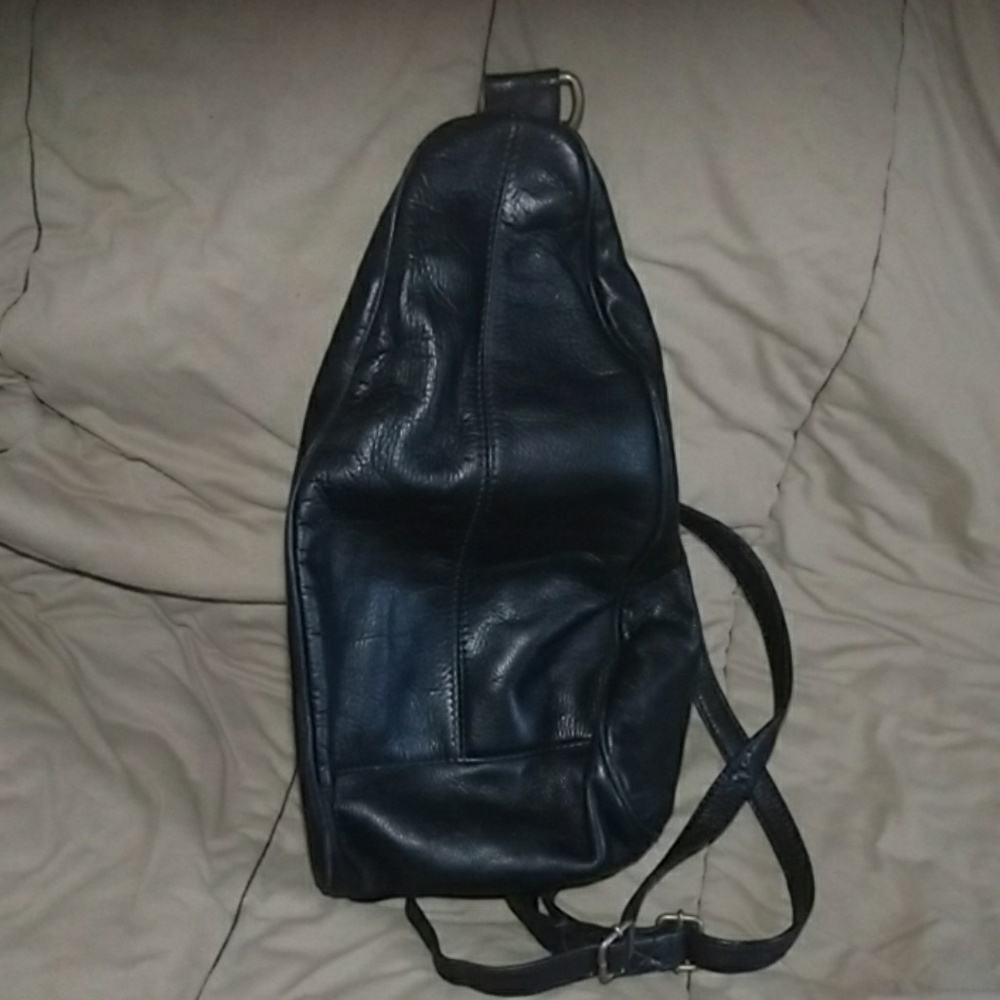 Unisex genuine leather backpack